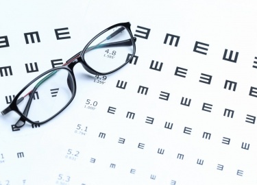 4300+ пациентов в месяц на клиники лазерной коррекции зрения через свой сайт.
